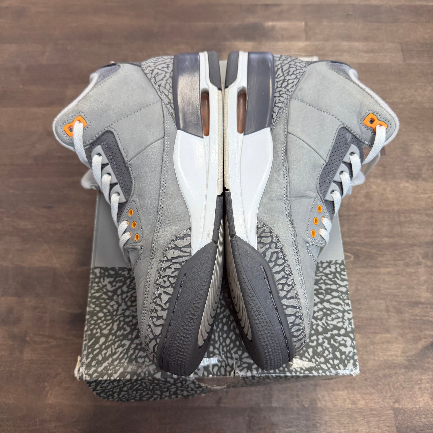 Cool Grey Jordan 3 Retro (USED)