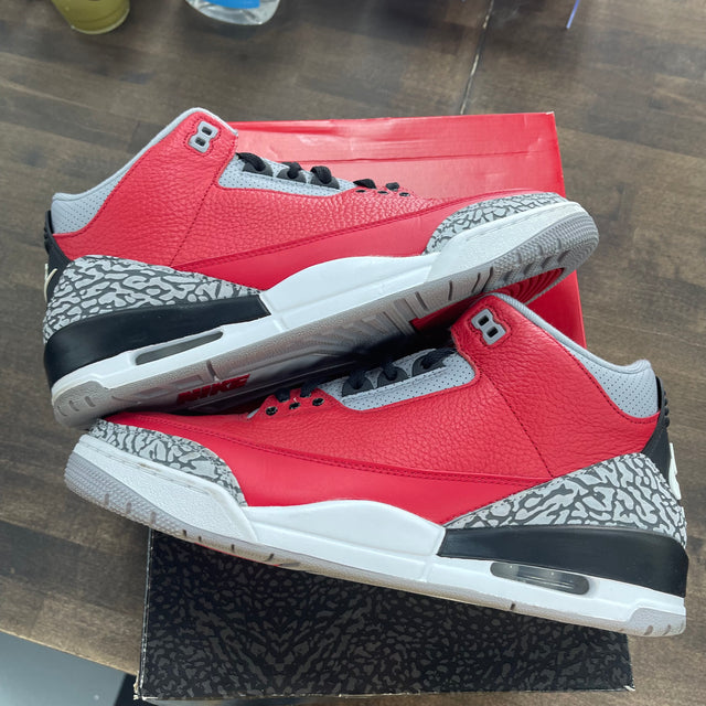 Unite Red Jordan 3 (USED)