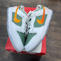 NY vs NY Nike Dunk Low SE (USED)