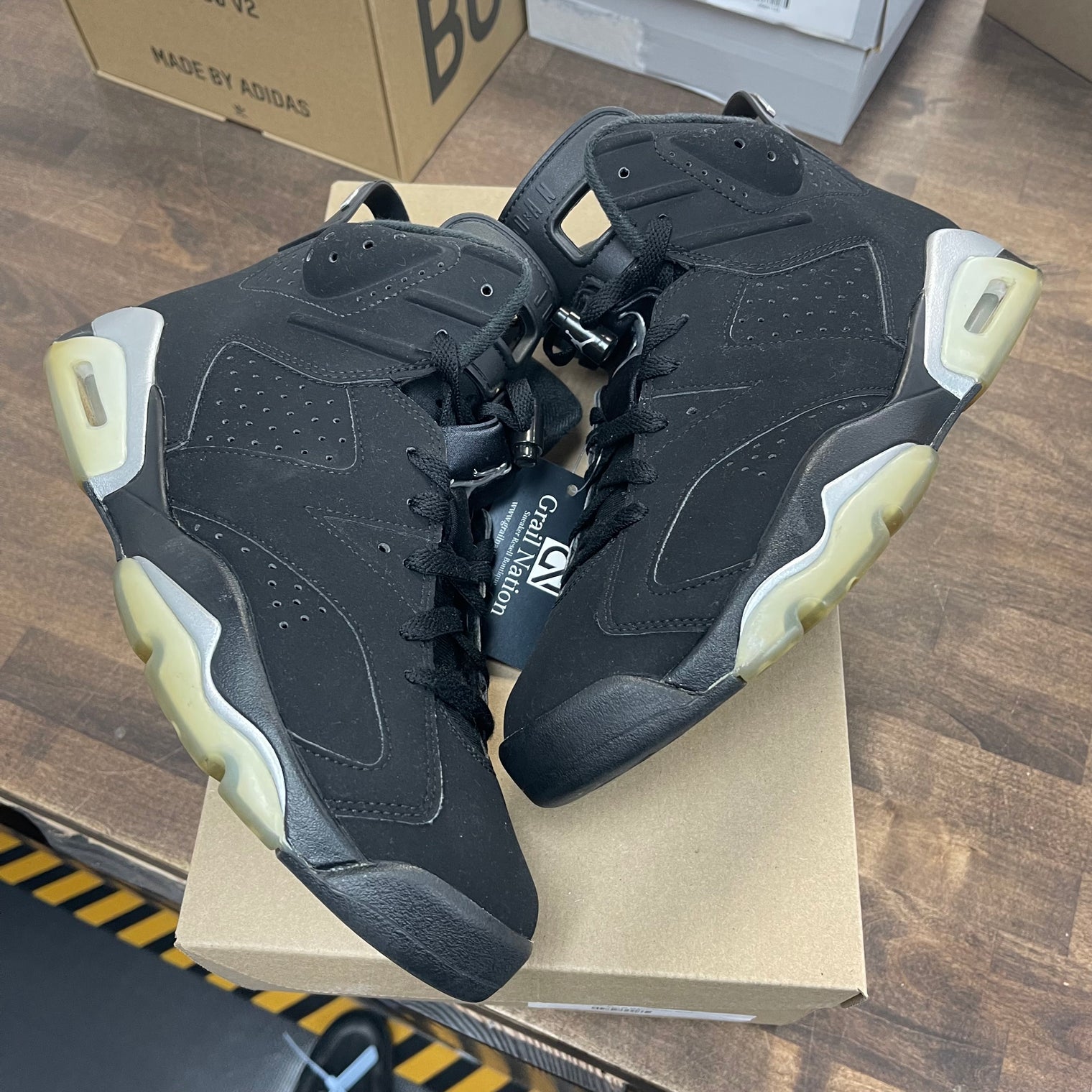 Chrome Jordan 6 (USED,No Box)