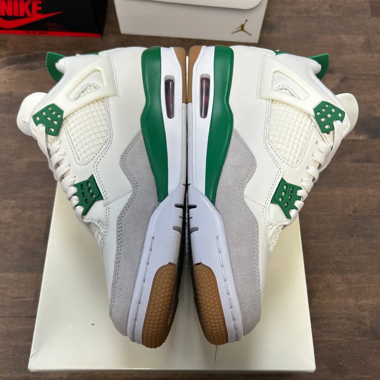 Pine Green SB Jordan 4 Retro SP (USED)