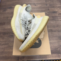 Light Yeezy 350 (USED)