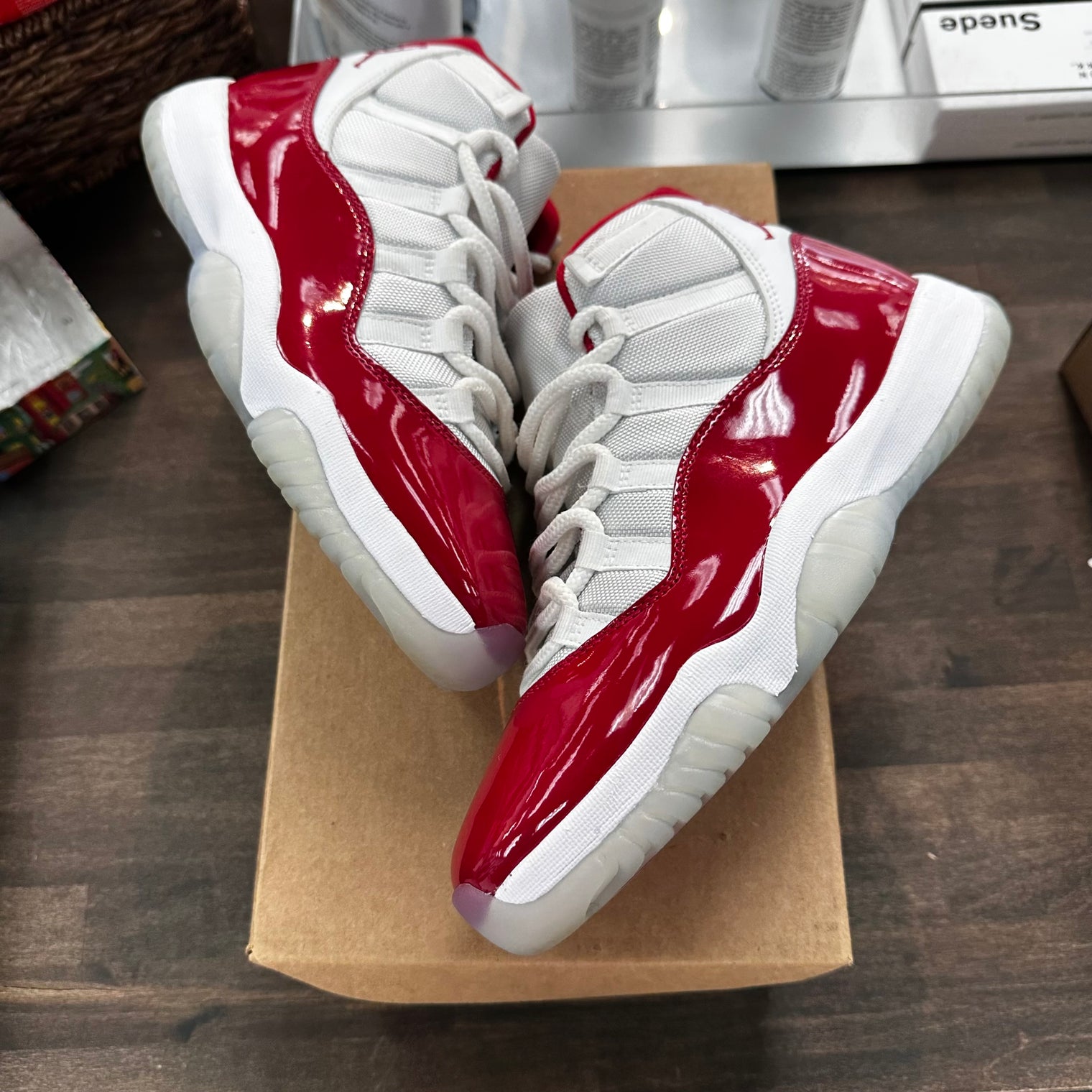 Cherry Jordan 11 (USED,No Box)