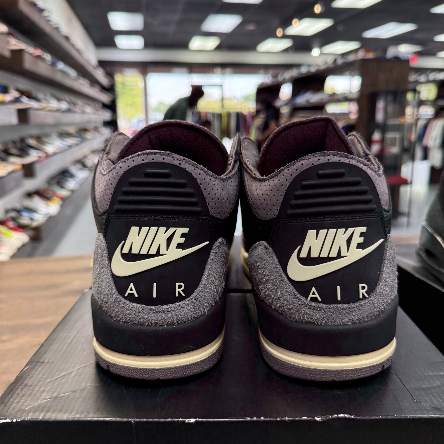 A Ma Maniere While You Were Sleeping Jordan 3 (W) (USED)