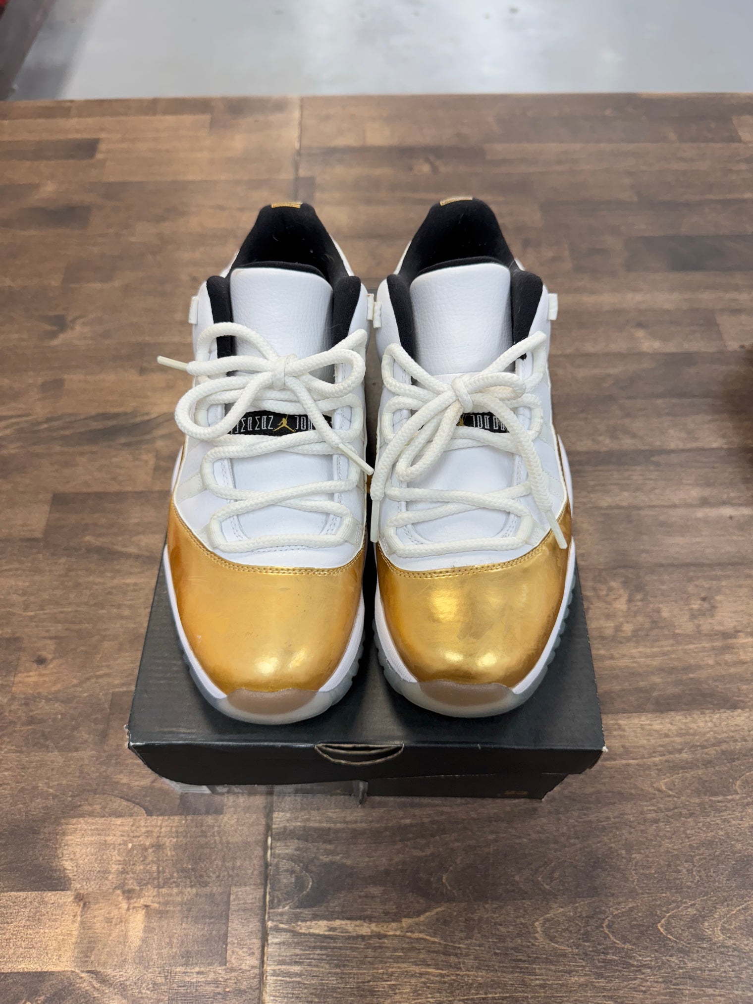 Closing Ceremony Jordan 11 Low (USED)