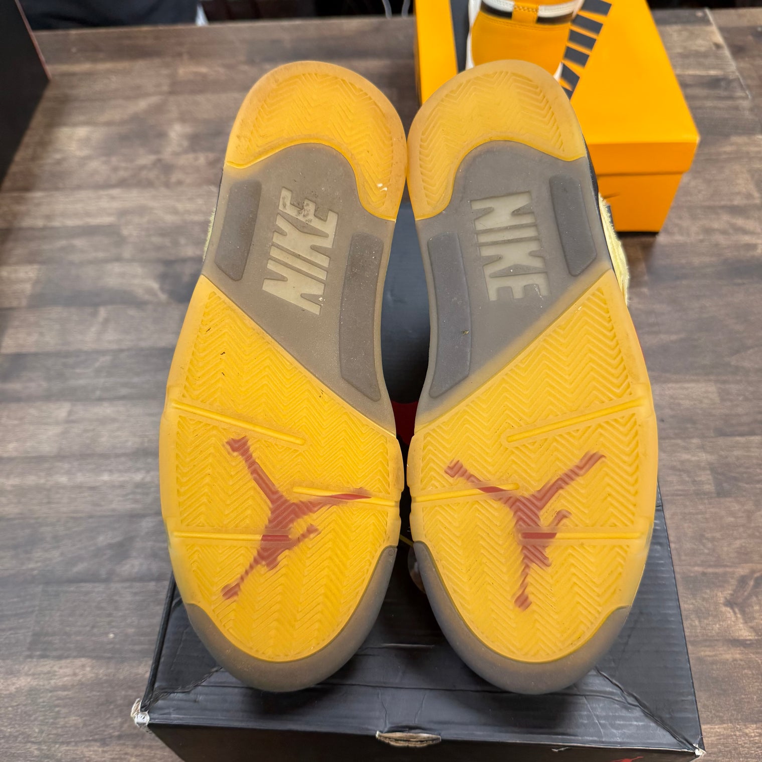 Off-White Sail Jordan 5 (USED)