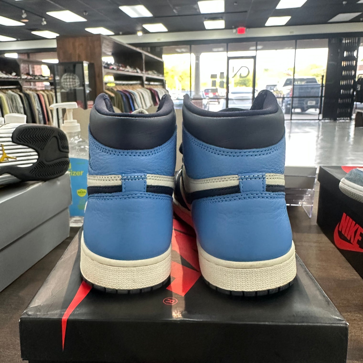 Obsidian Jordan 1 High (USED)