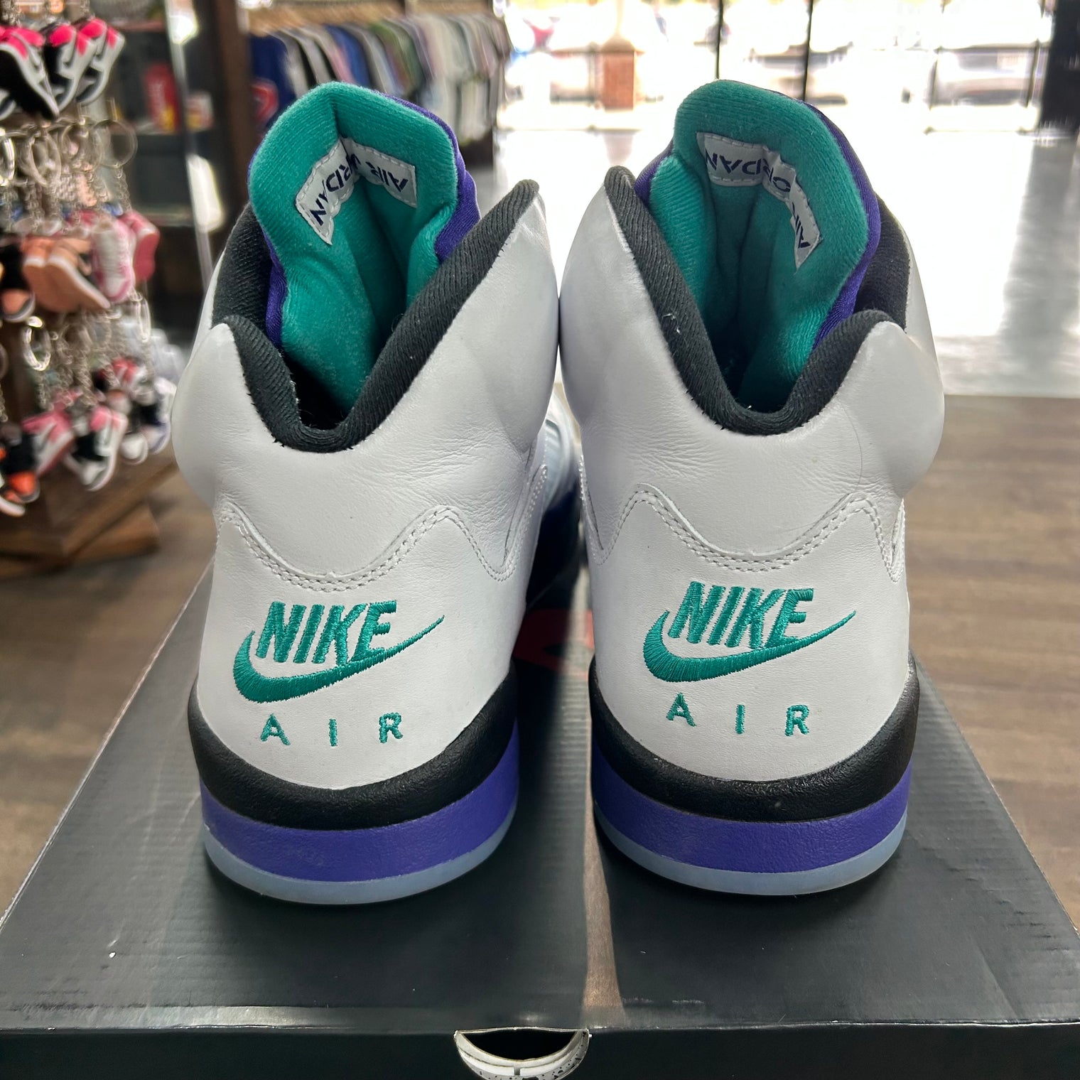 Grape Jordan 5 (2025) (USED)