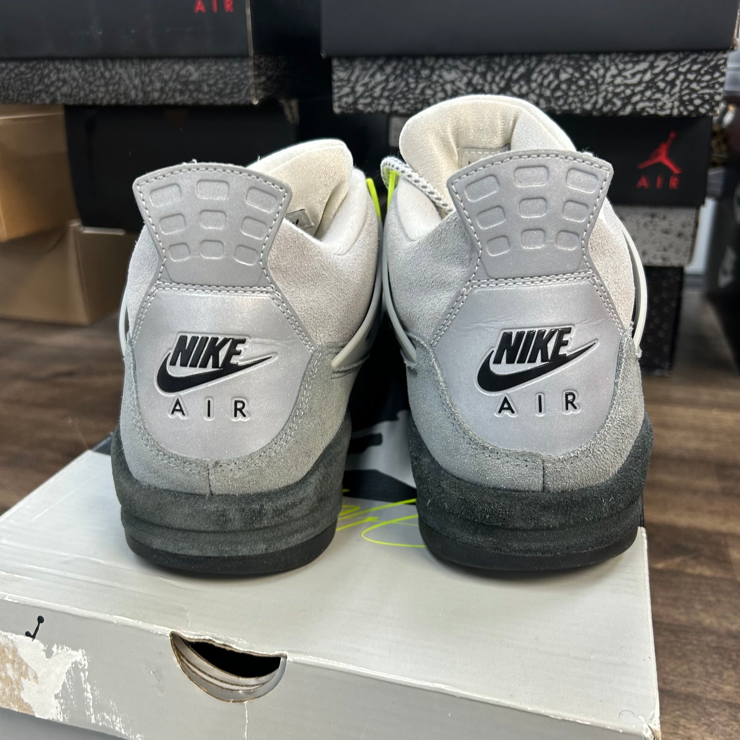 Jordan 4 Retro SE 95 Neon (US 12) (USED)