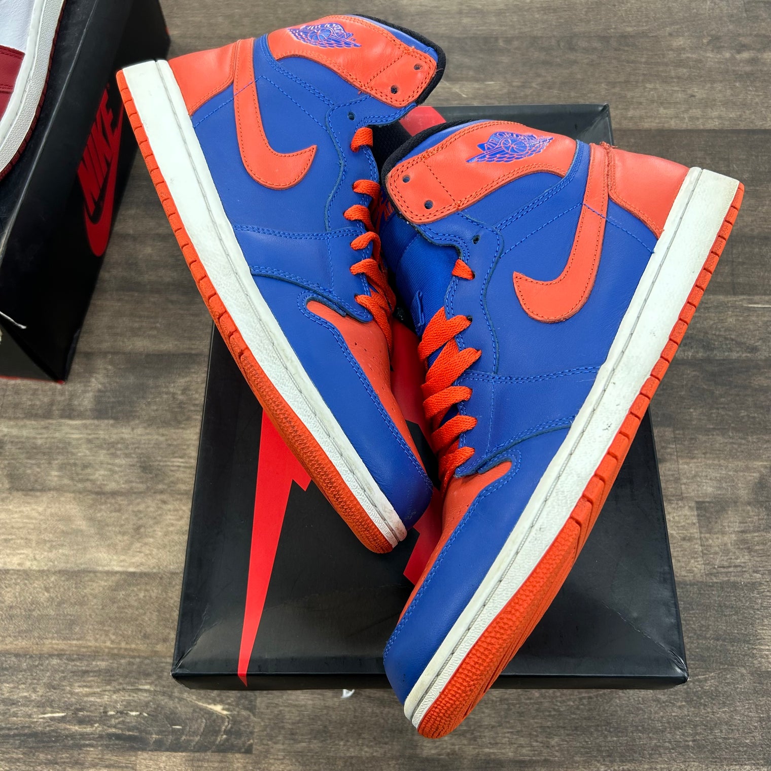 Knicks Jordan 1 Retro (USED, No Insoles, No Box)
