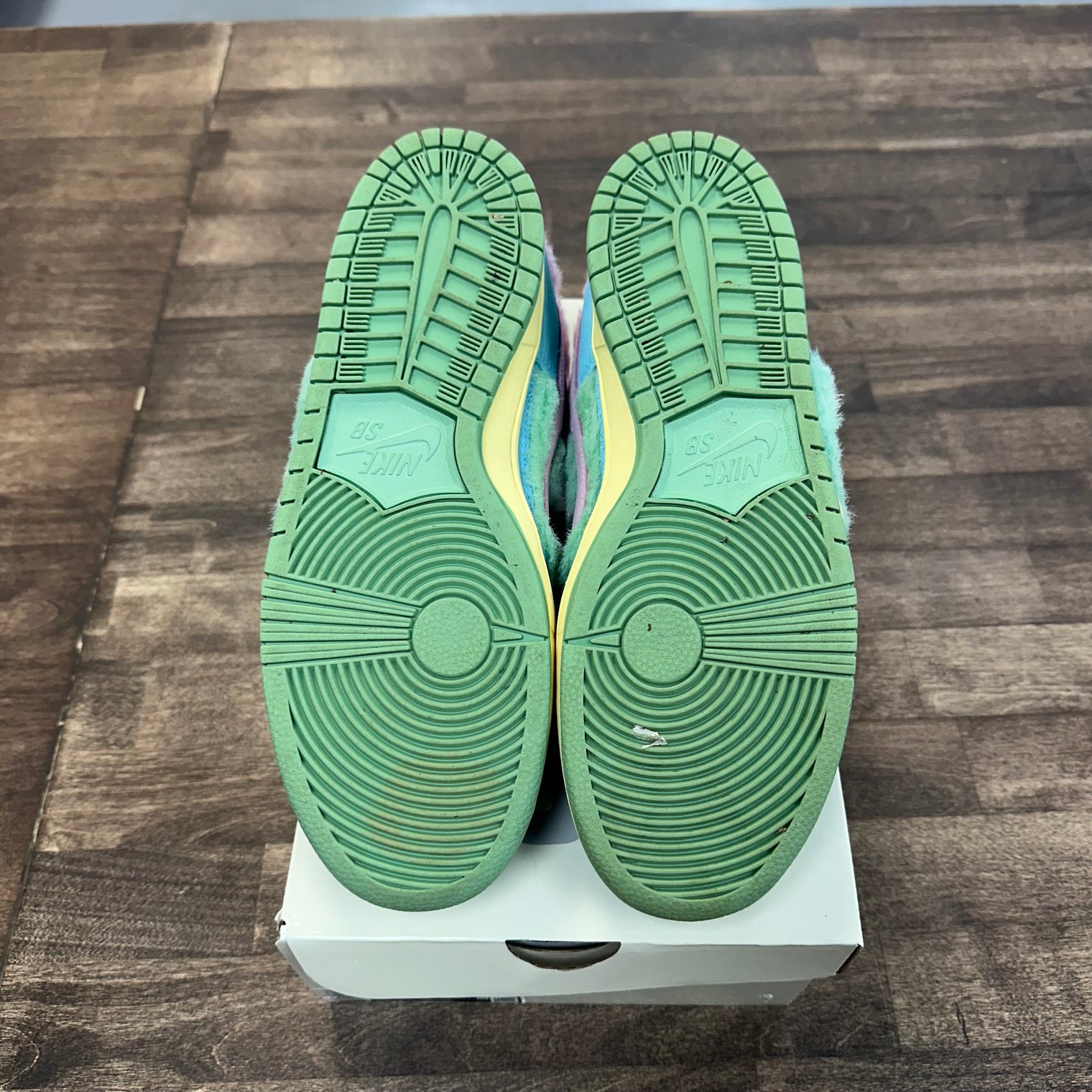 Verdy SB Dunk Low (USED)