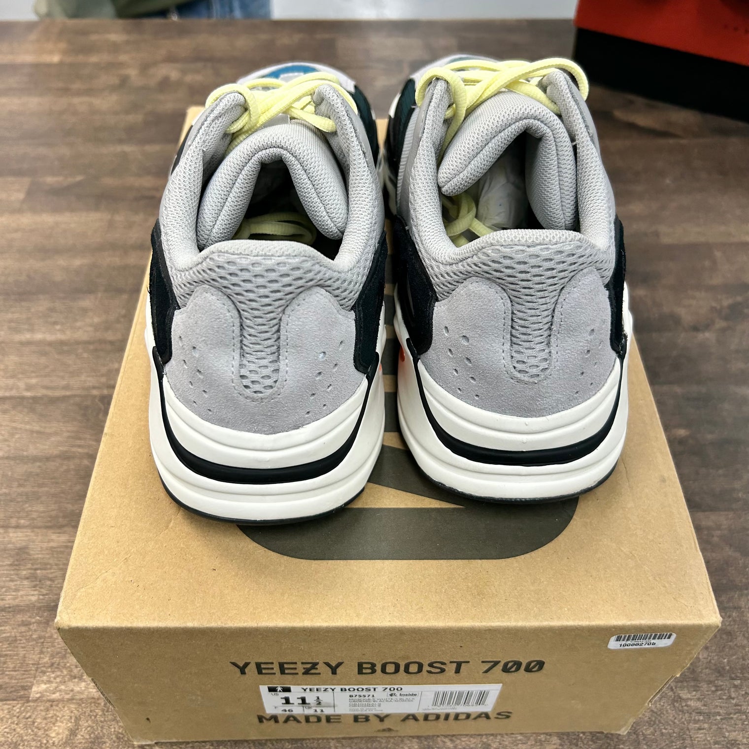 Wave Runner Yeezy 700 (USED)