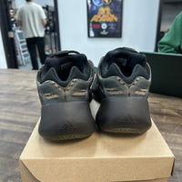 Clay Brown Yeezy 700 V3 (USED, No Box)