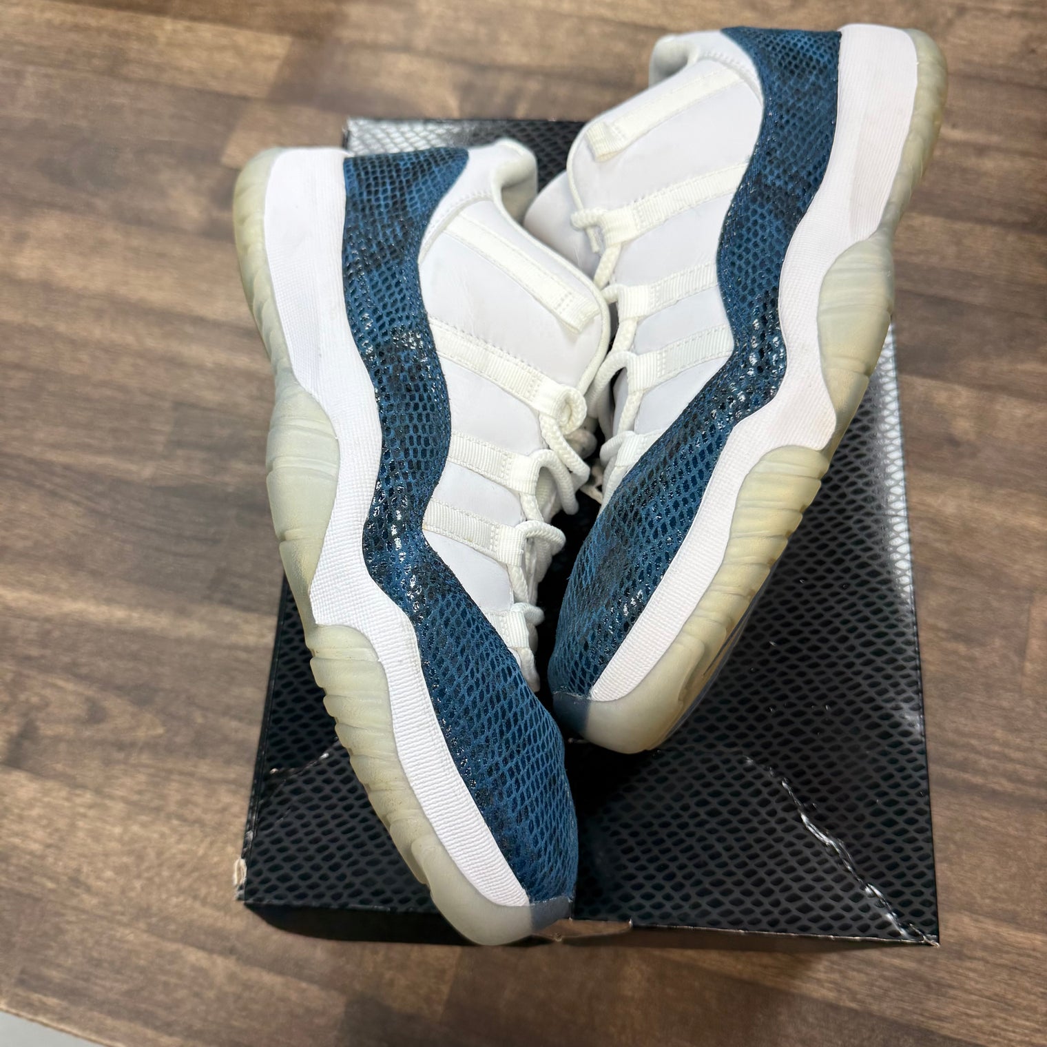 Snake Navy Jordan 11 Low (2019) (USED)