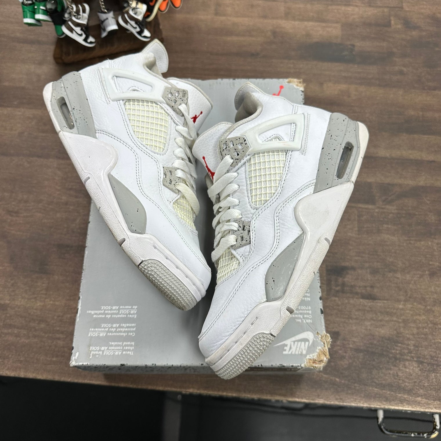 White Oreo Jordan 4 Retro (GS) (USED, No Lid)