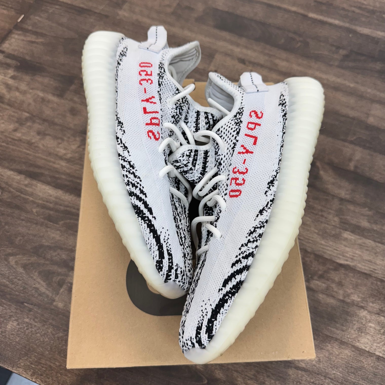 Zebra Yeezy 350 (USED)
