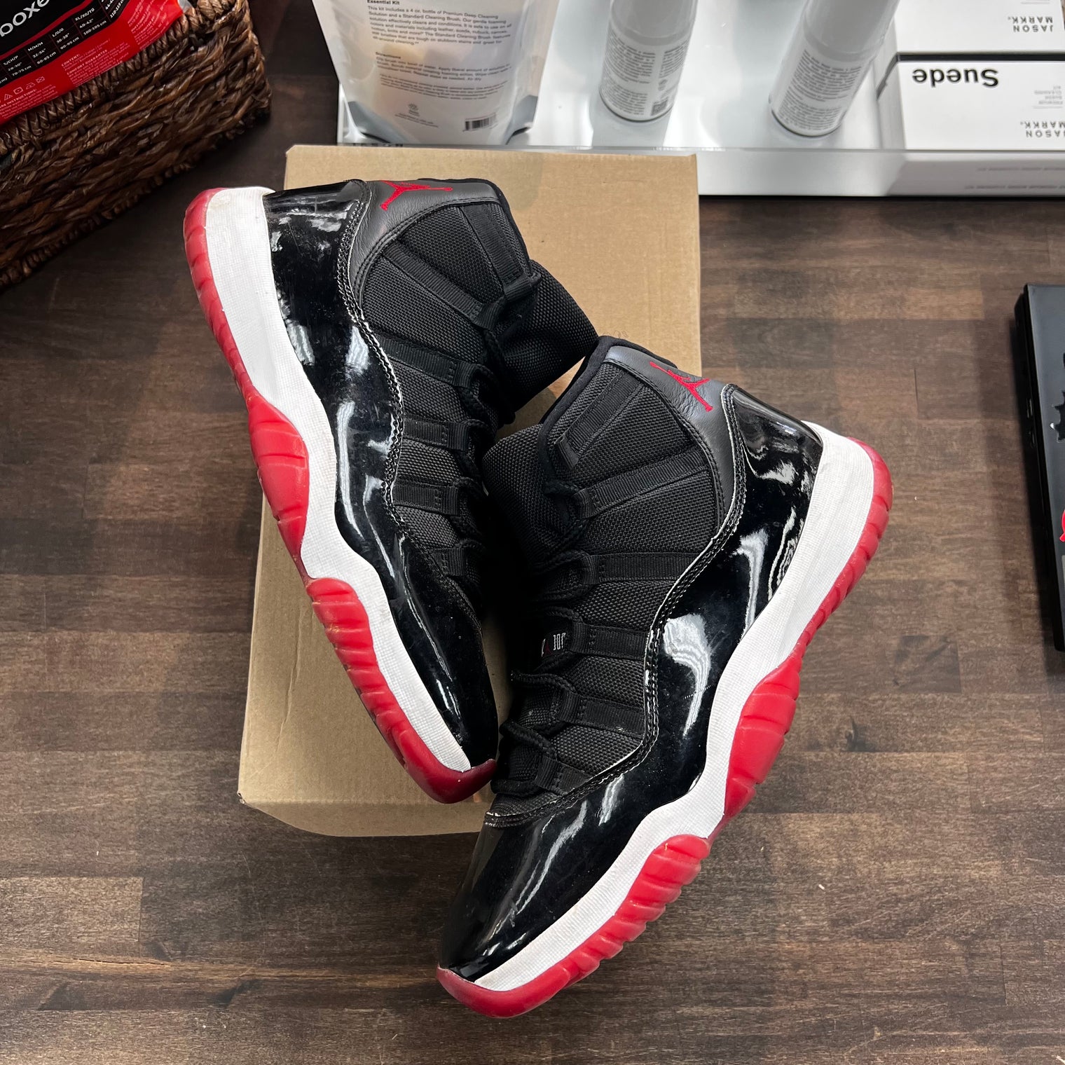 Bred Jordan 11 2019 (USED, No Box)