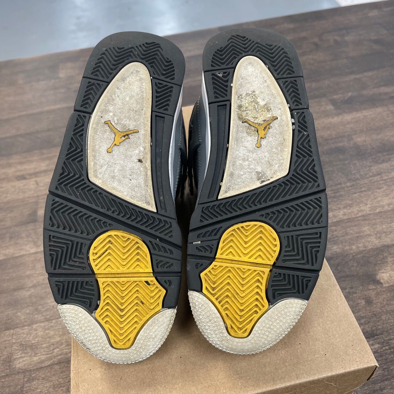 Cool Grey Jordan 4 (GS) (USED, No Box)