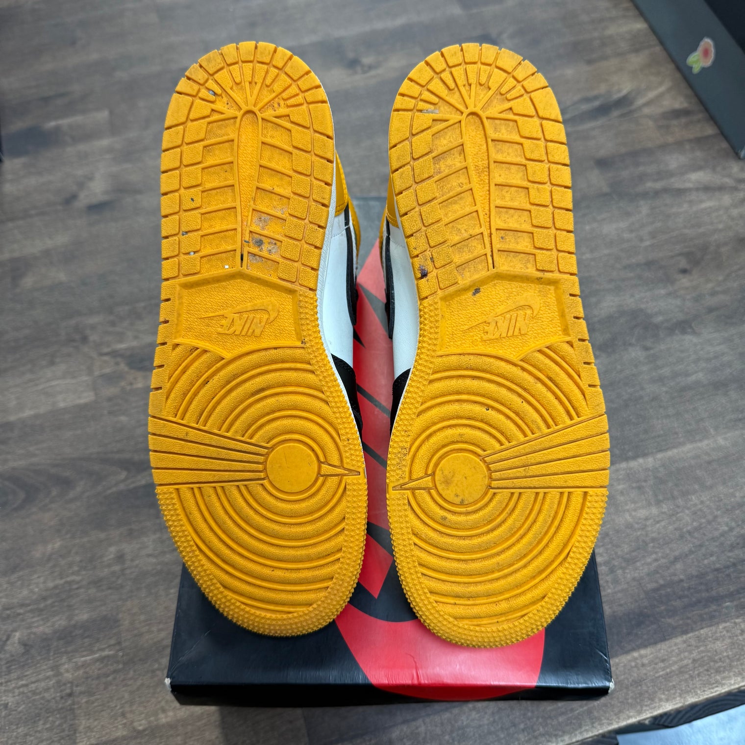 Yellow Toe Jordan 1 High (GS) (USED)