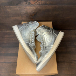 Jordan 1 Retro High OG Chrome (Women's) Size 8W (Pre-Owned) - Image 2