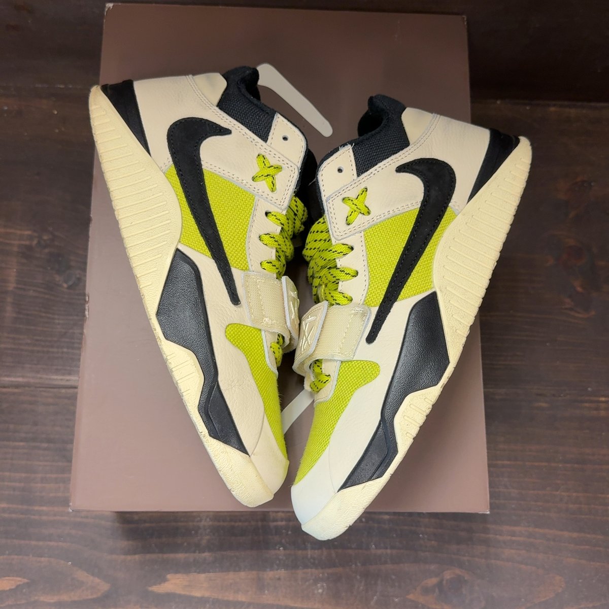 Jordan Jumpman Jack TR Travis Scott Bright Cactus Size 9 (Pre-Owned) - back