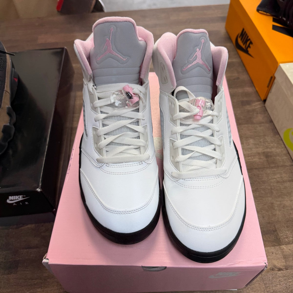Jordan 5 Retro Medium Soft Pink Size 11.5 (Pre-Owned) - Image 2