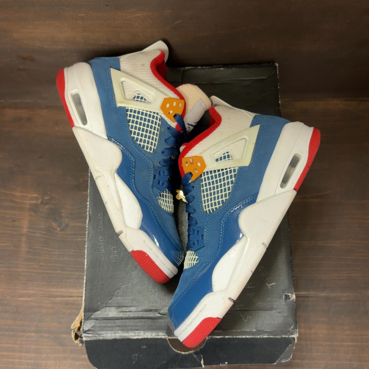 Jordan 4 Retro Messy Room (GS) Size 5Y (Pre-Owned) - Image 2