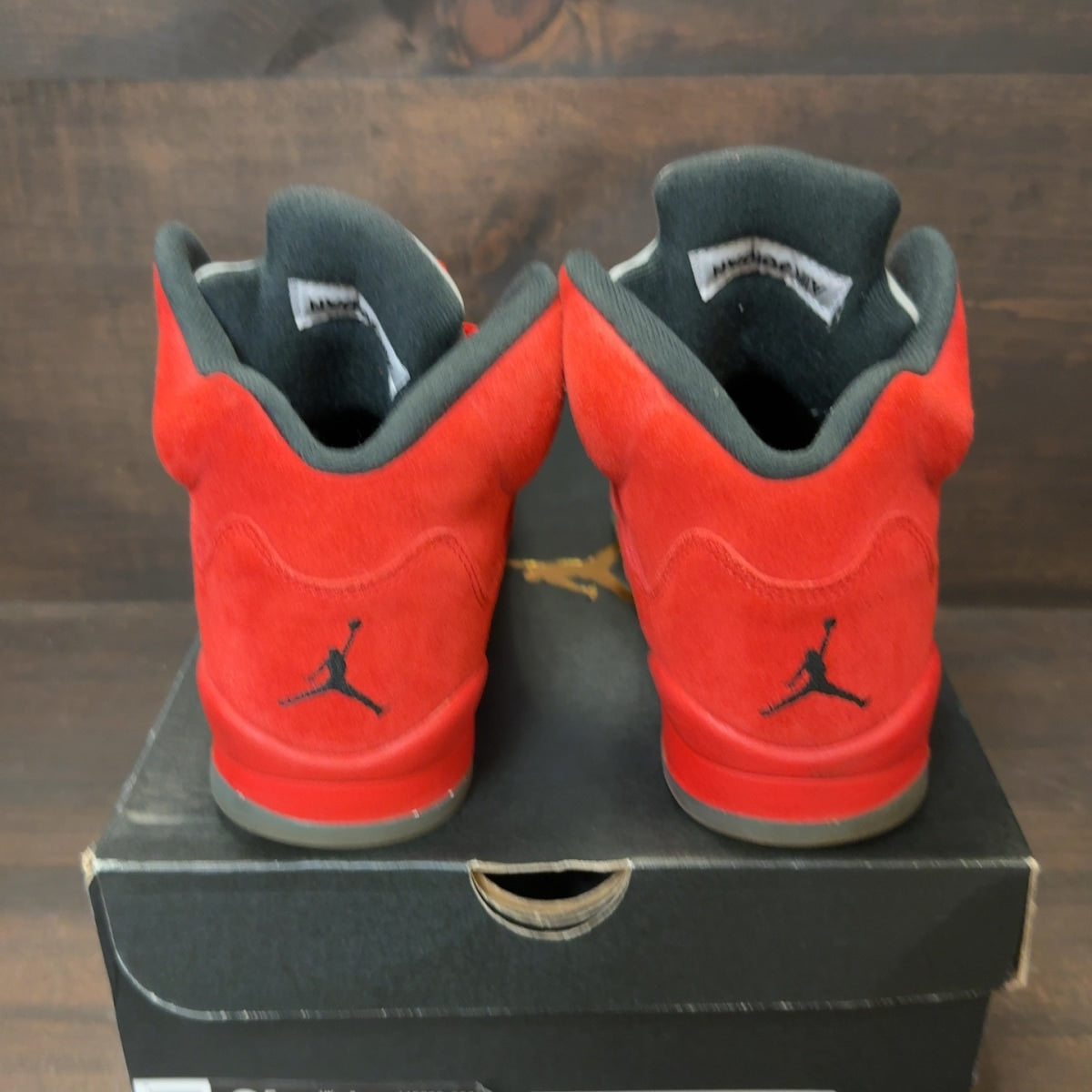 Jordan 5 Retro Red Suede (GS) Size 6.5Y (Pre-Owned) - Image 4