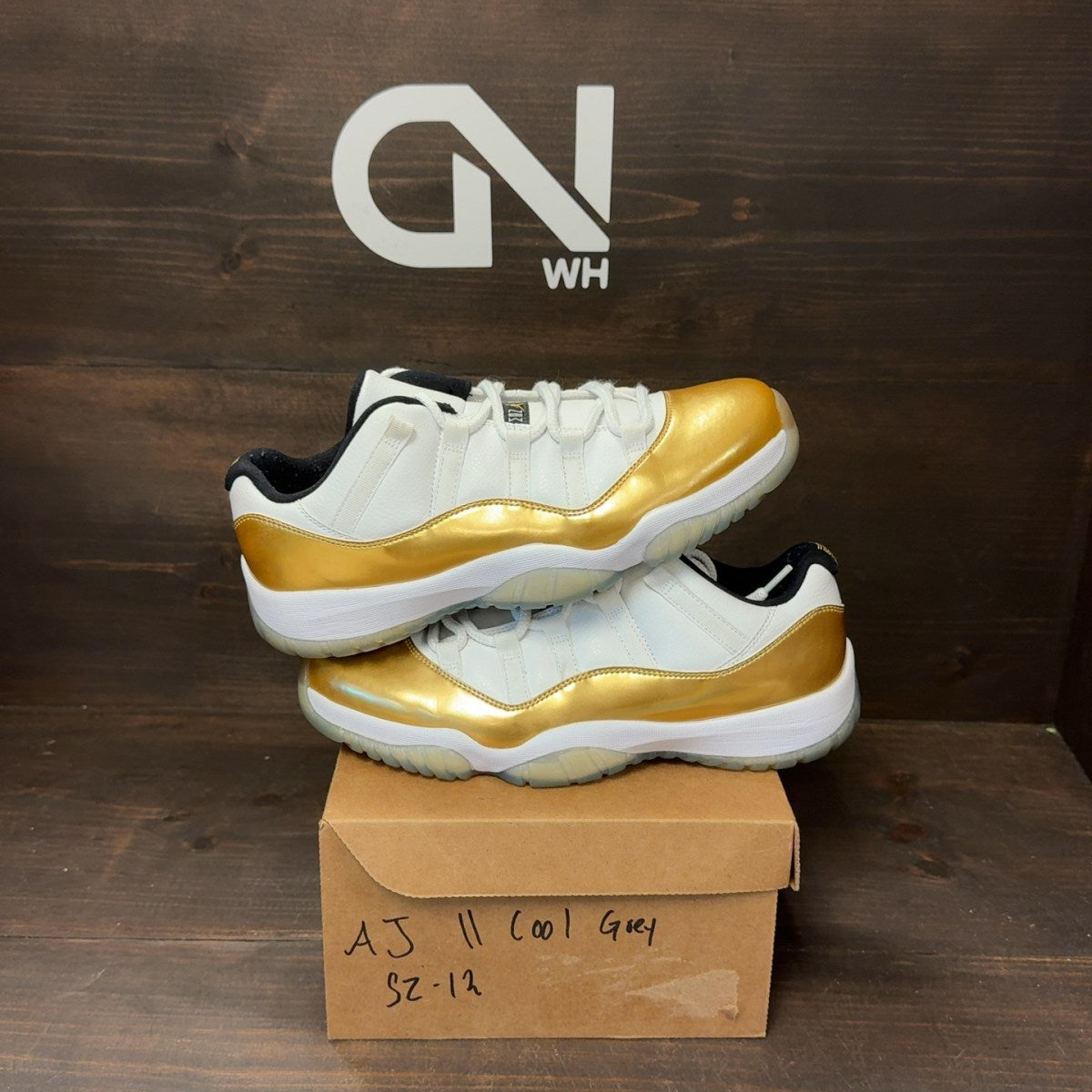 Jordan 11 Retro Low Closing Ceremony Size 9.5 (Pre-Owned) - Image 1