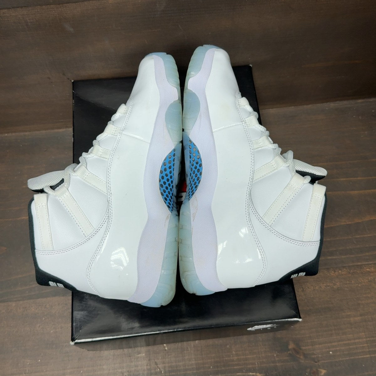 Jordan 11 Retro Legend Blue (2024) - Image 7