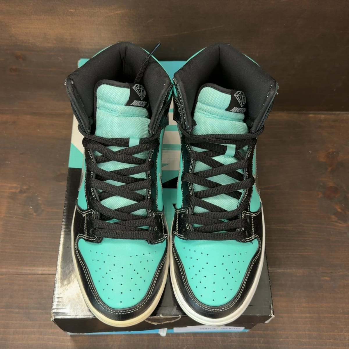 Nike SB Dunk High Diamond Supply Co. Size 10 (Pre-Owned) - tag