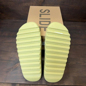 adidas Yeezy Slide Resin (2022/2024) - Image 5