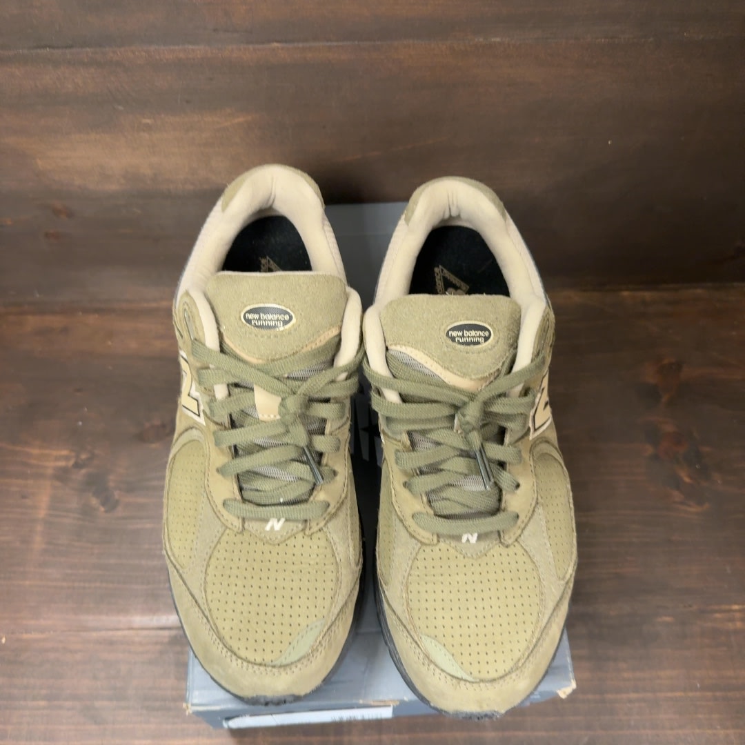 New Balance 2002R Olive Green Black Size 9.5 (Pre-Owned)