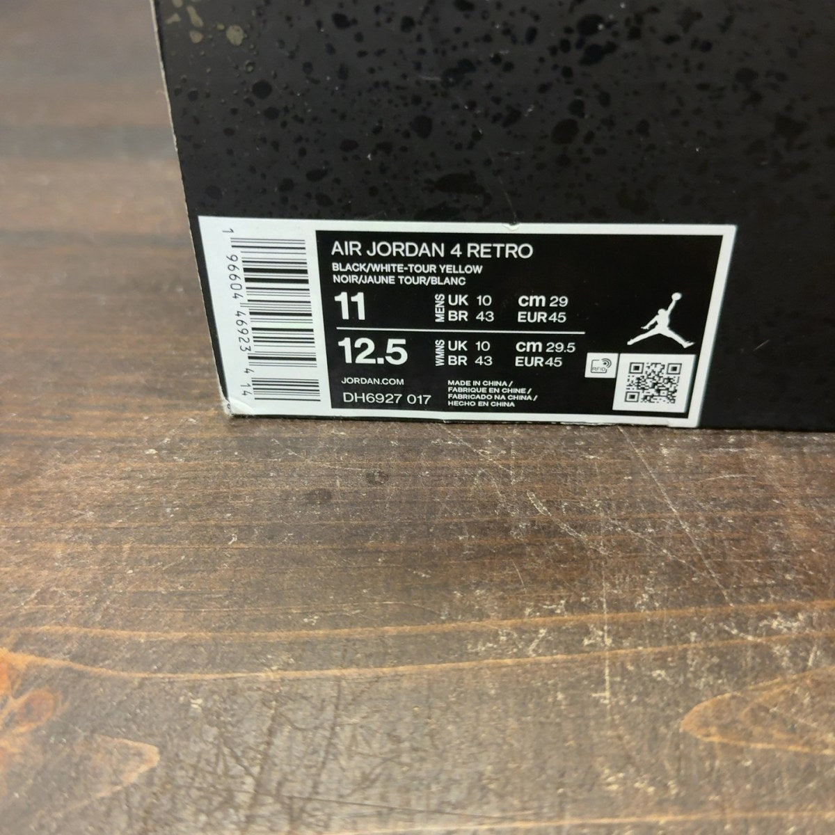 Jordan 4 Retro Thunder (2023) - Image 7