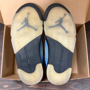Jordan 5 Retro UNC University Blue Size 9 (Pre-Owned) - Image 6
