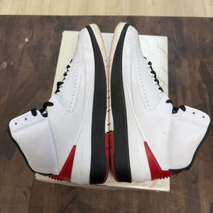 Jordan 2 Retro OG Chicago (2022) - Image 6