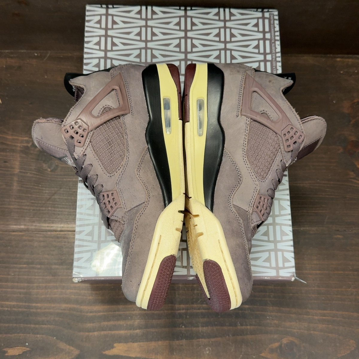 Jordan 4 Retro SP A Ma Maniére Violet Ore Size 7 (Pre-Owned) - aux