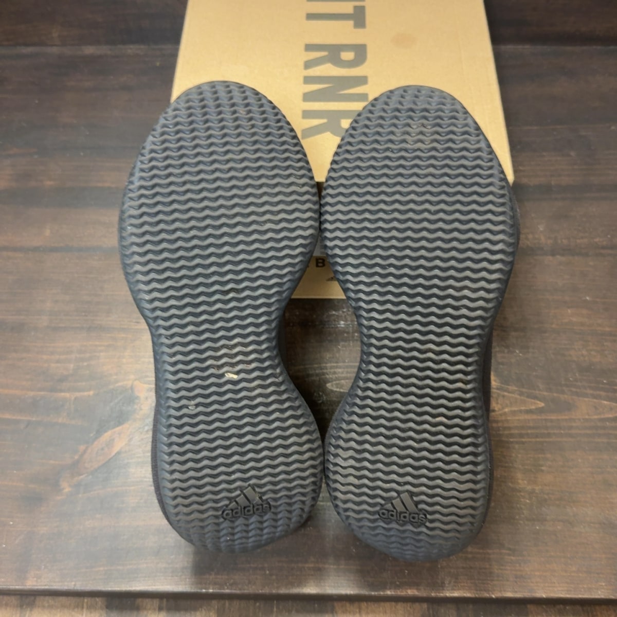 adidas Yeezy Knit RNR Stone Carbon Size 9 (Pre-Owned)
