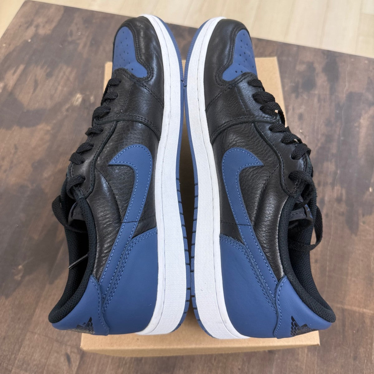 Jordan 1 Retro Low OG Mystic Navy Size 12 (Pre-Owned) - Image 4