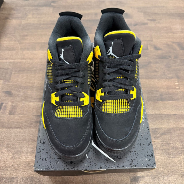 Jordan 4 Retro Thunder (2023) (GS) - Image 2