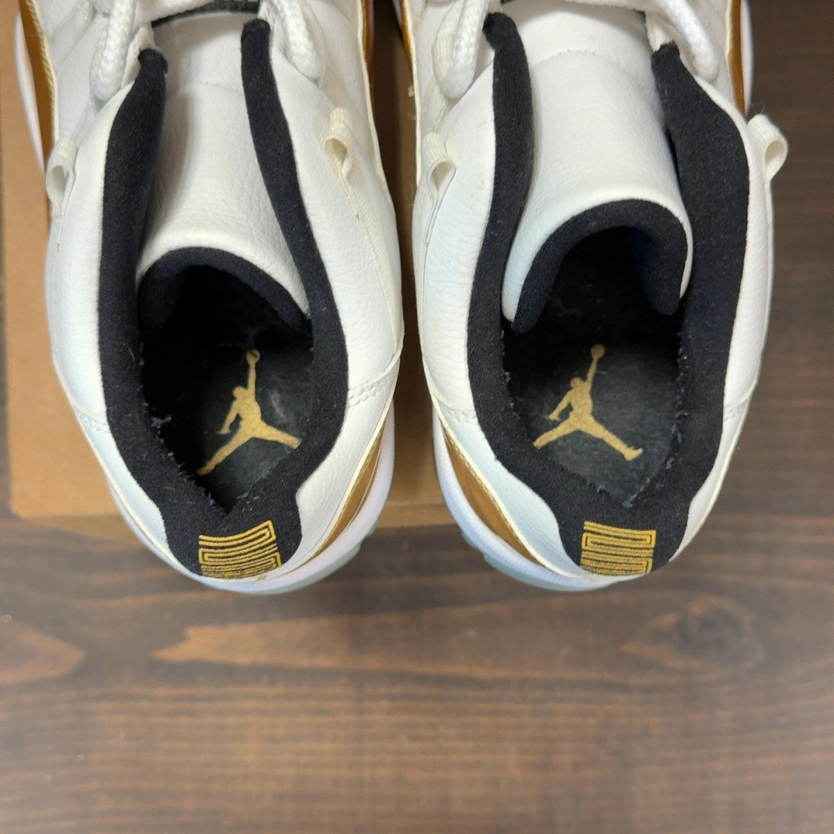 Jordan 11 Retro Low Closing Ceremony Size 9.5 (Pre-Owned) - Image 6