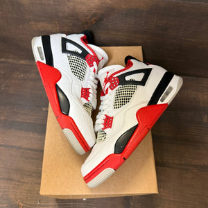 Jordan 4 Retro Fire Red (2020) Size 8.5 (Pre-Owned) - Image 2