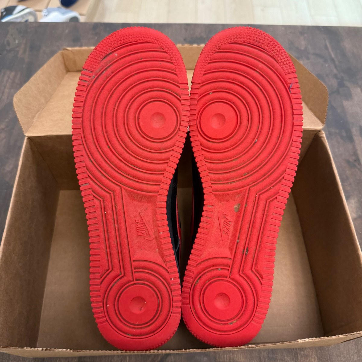 Nike Air Force 1 Low Bred Size 11 (Pre-Owned) - Image 3
