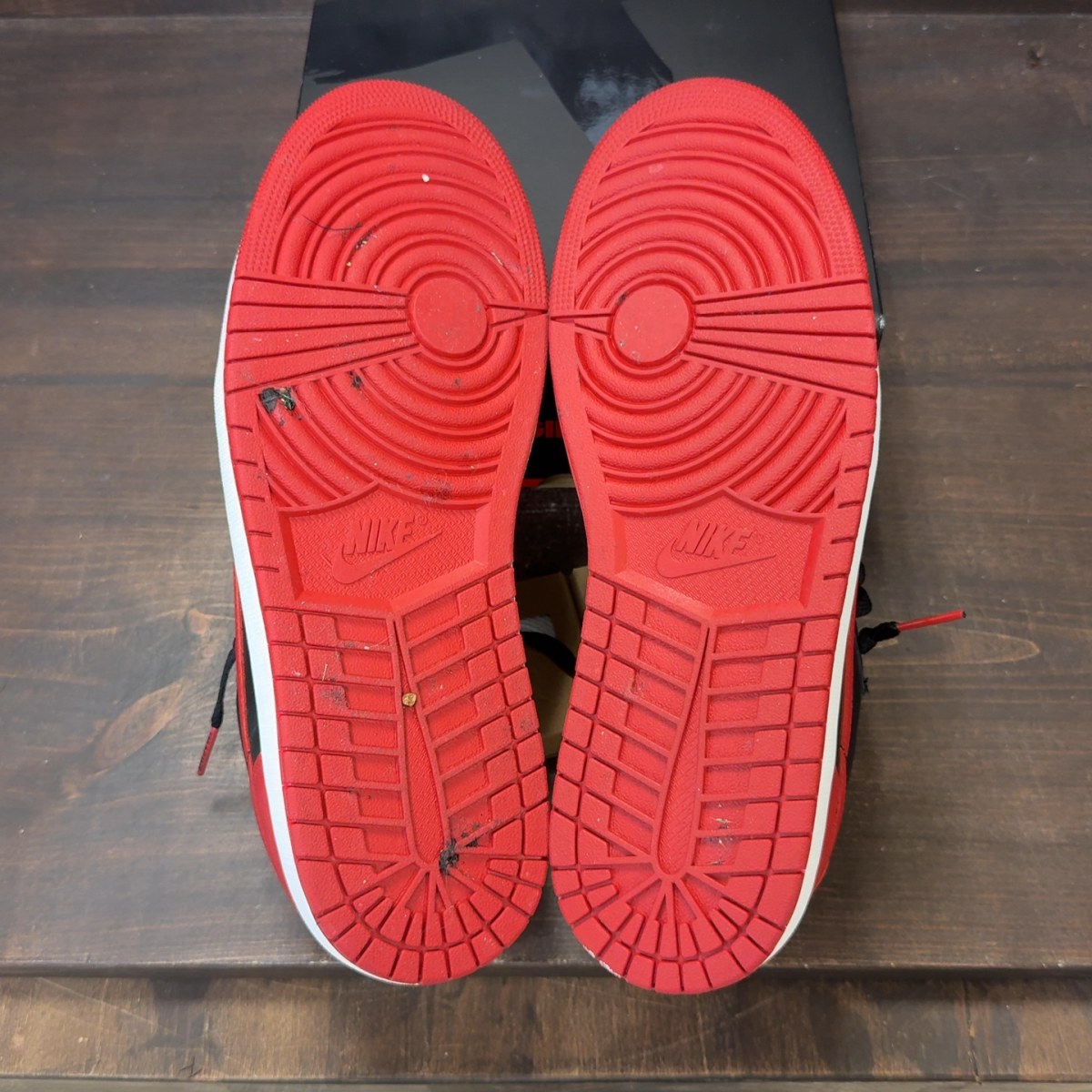 Jordan 1 Retro Low OG Banned - Image 9