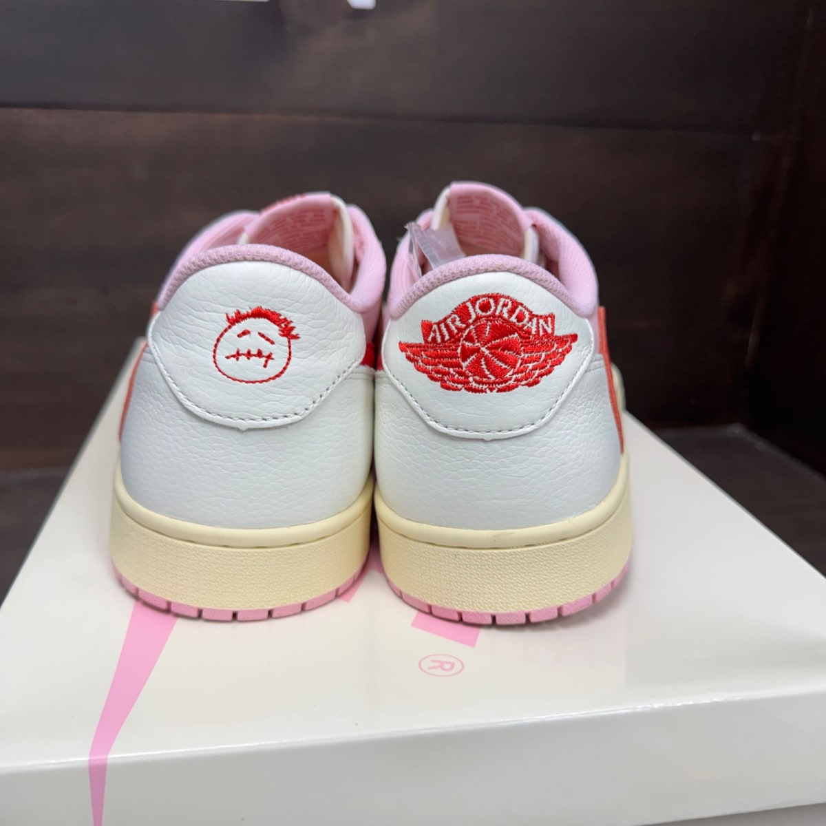 Jordan 1 Retro Low OG SP Travis Scott Sail Tropical Pink Size 12.5 (Pre-Owned)