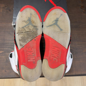Jordan 5 Retro Fire Red Black Tongue (2025) - Image 9
