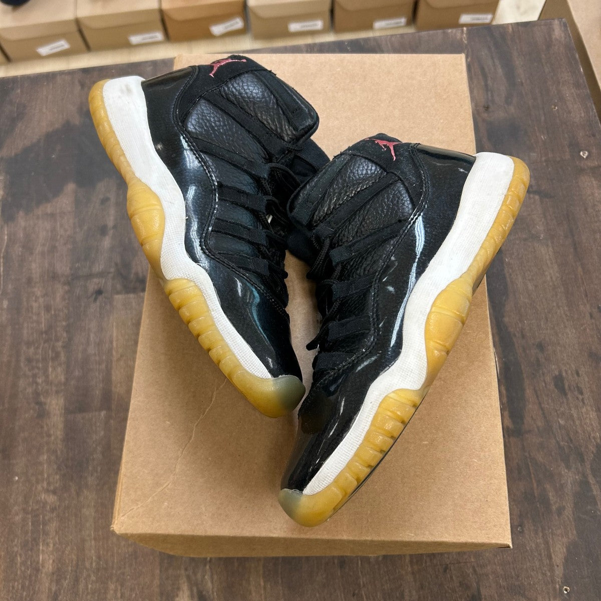 Jordan 11 Retro 72-10 (GS) Size 4Y (Pre-Owned) - Image 1
