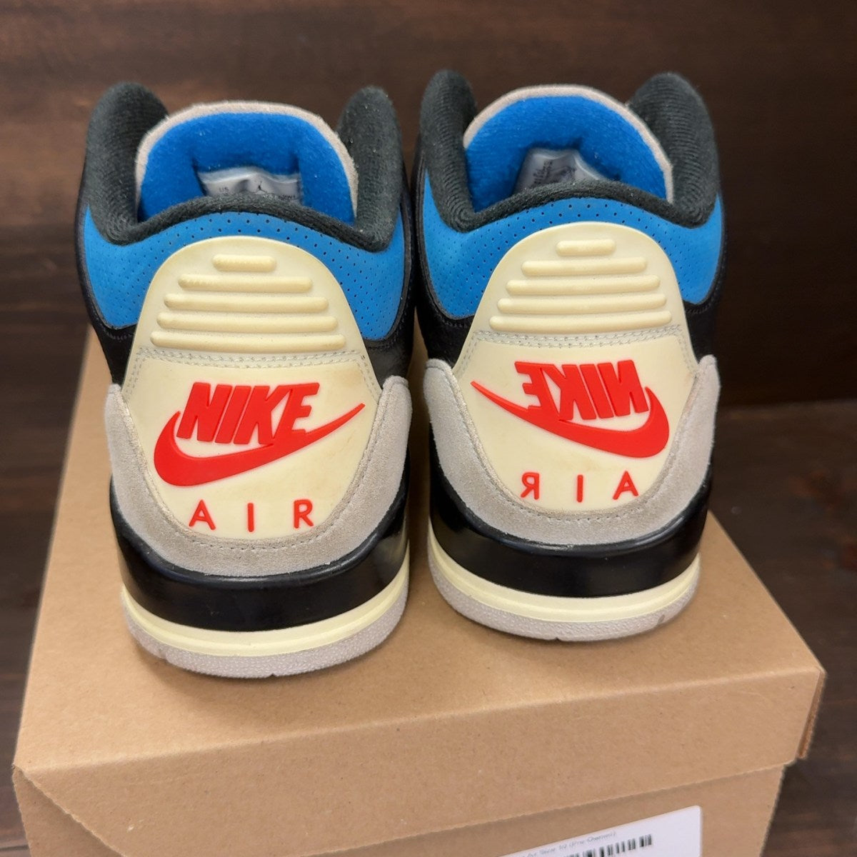 Jordan 3 Retro OG Rare Air Size 10 (Pre-Owned) - Image 5