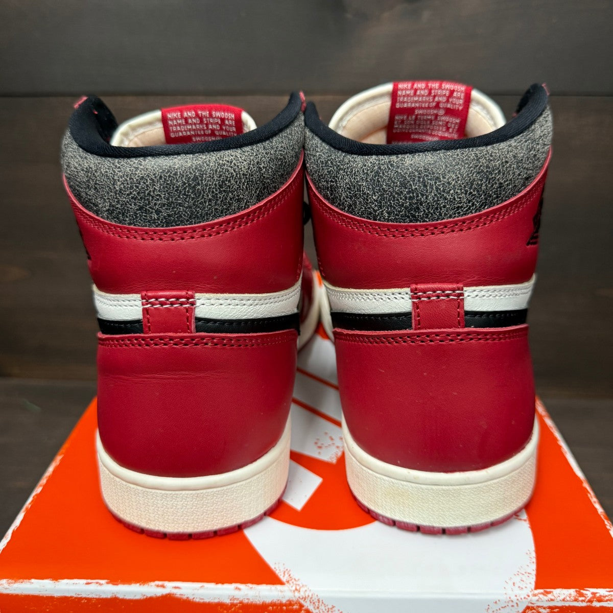 Jordan 1 Retro High OG Chicago Lost and Found - Image 5