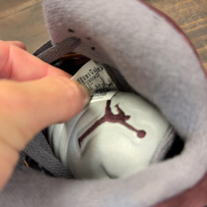 Jordan 5 Retro Burgundy (2023) (GS) - Image 7